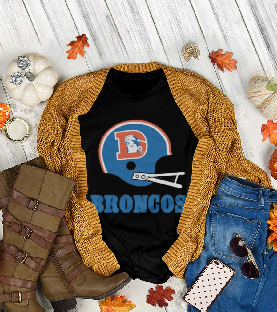 Denver Broncos Retro Football Helmet Graphic Broncos T-Shirt