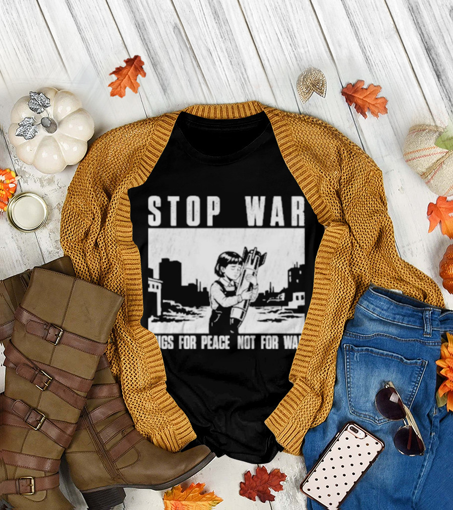 Stop War Hugs for Peace Not for War Urban Cityscape T-Shirt