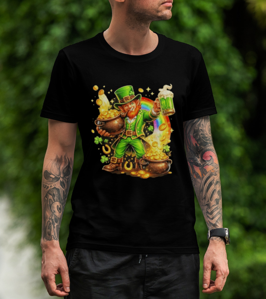 St Patricks Day Irish Leprechaun Cheers With Pot Of Gold And Rainbow Luck T-Shirt