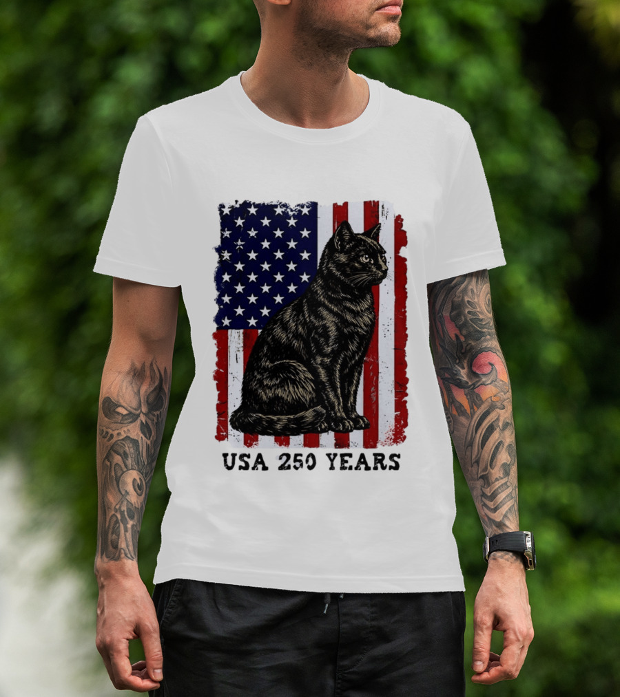 USA 250 Years Liberty Cat American Flag T-Shirt