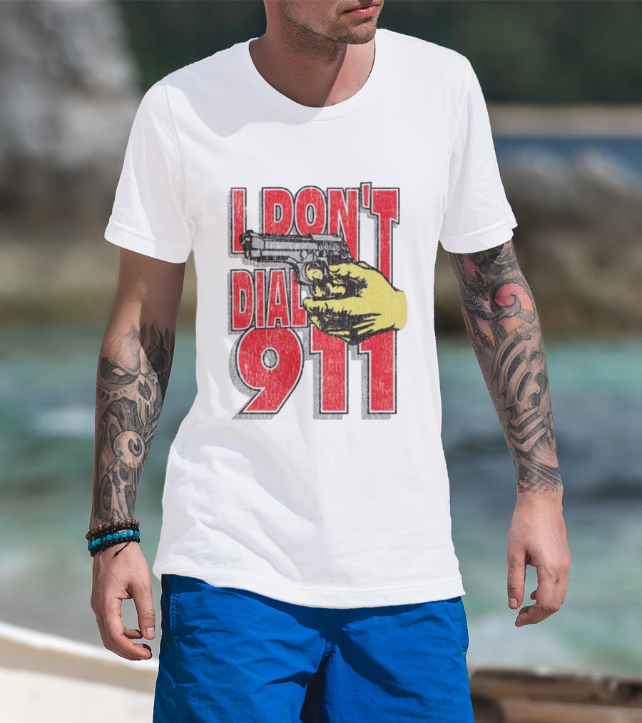 Handgun I Don't Dial 911 Retro Bold Red T-Shirt