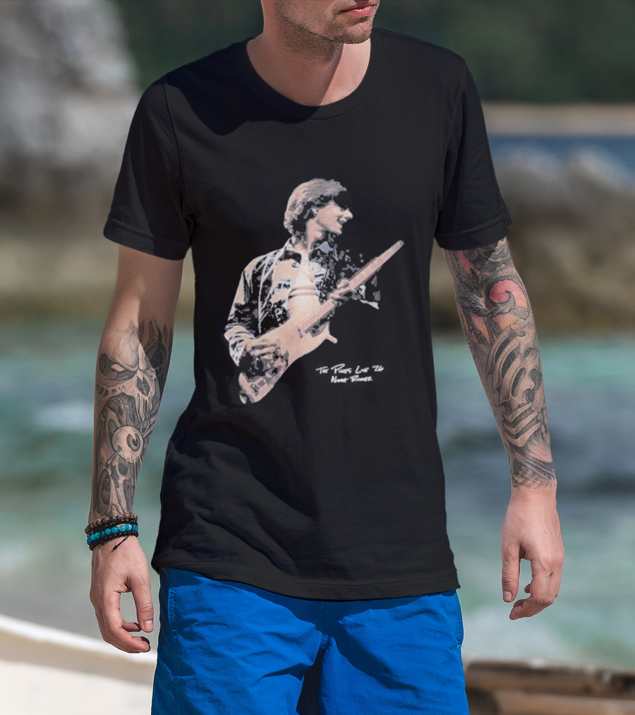 Noah Rinker Spring 2026 Tour Vintage Guitarist T-Shirt
