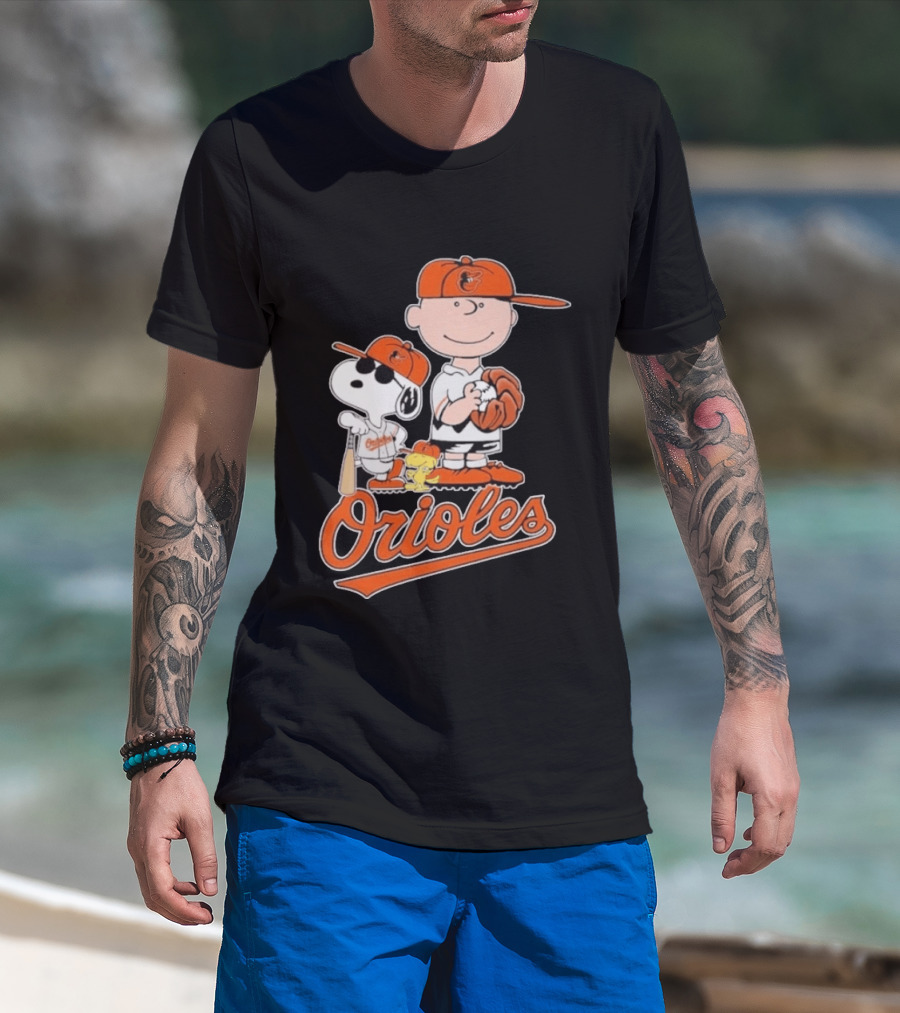 2026 Snoopy Charlie Brown Peanuts Baseball Orioles T-Shirt
