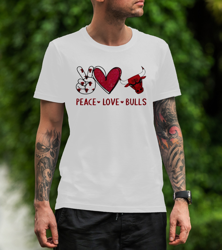 Peace Love Chicago Bulls NBA T-Shirt