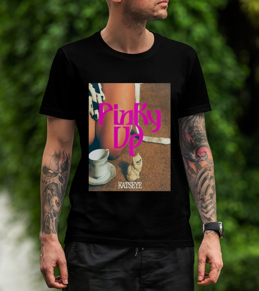 Katseye Pinky Up Vintage Cup And Cat Figurine T-Shirt