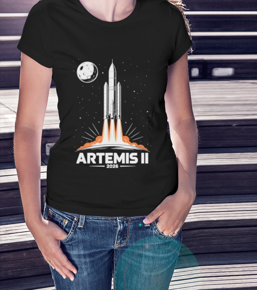 Artemis II 2026 Rocket Launch To The Moon With Spacecraft And Moon T-Shirt