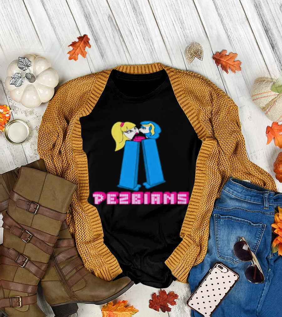 Pezbians Pez Dispenser Parody Retro Humor Kissing T-Shirt