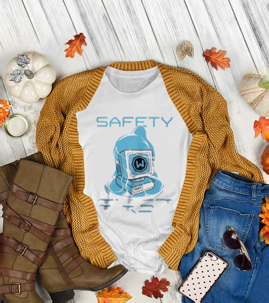 Windscribe Safety First Helmet W T-Shirt