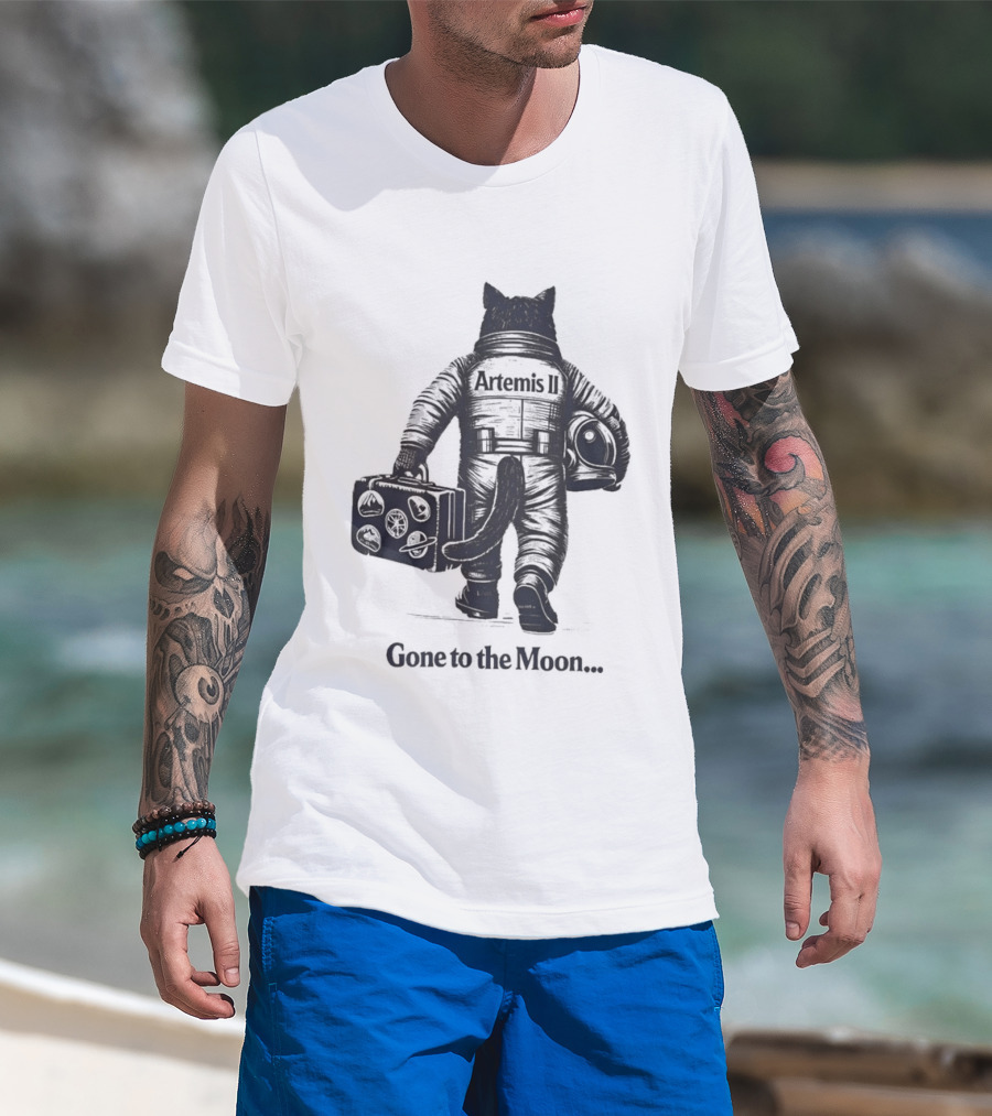 Artemis II Moon Mission Cat Astronaut Gone To The Moon T-Shirt
