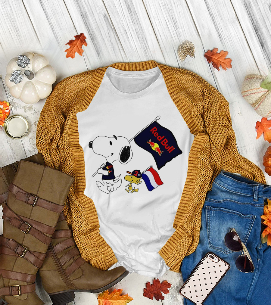 Snoopy Woodstock Red Bull Racing F1 Flag Peanuts Character Collaboration T-Shirt