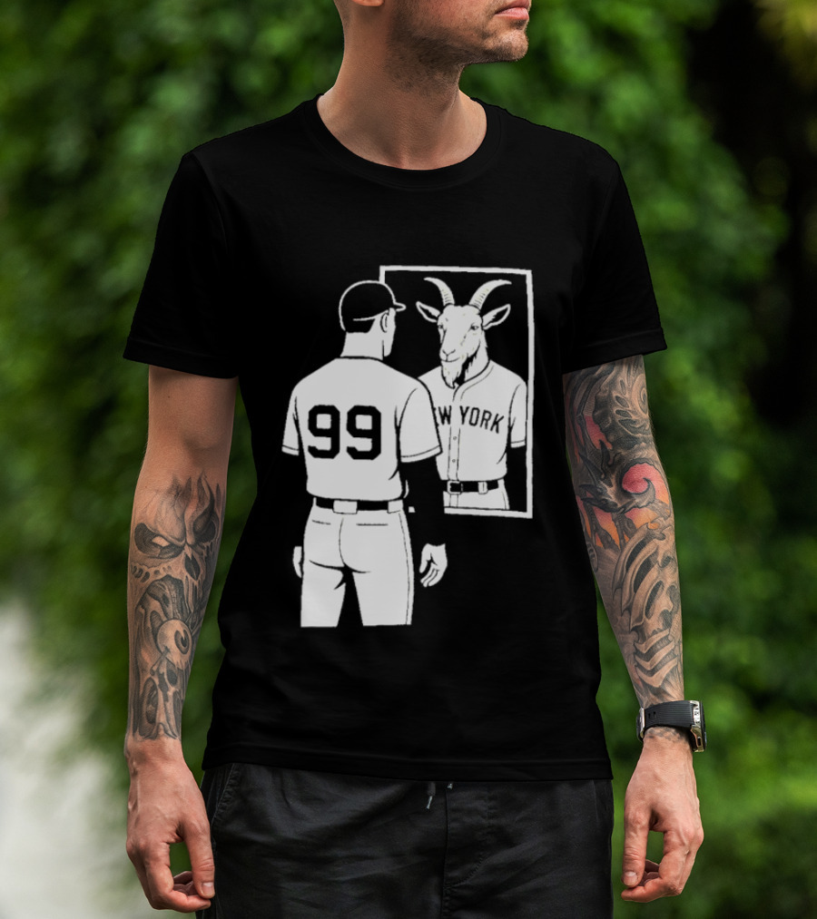 Aaron Judge GOAT Reflection New York Yankees Baseball 99 T-Shirt