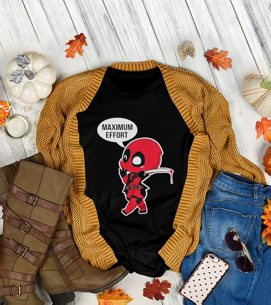 Deadpool Chibi Costume Maximum Effort Speech Bubble T-Shirt