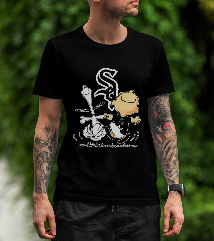 Charlie Brown Snoopy Chicago White Sox Dance Peanuts Comic Strip T-Shirt