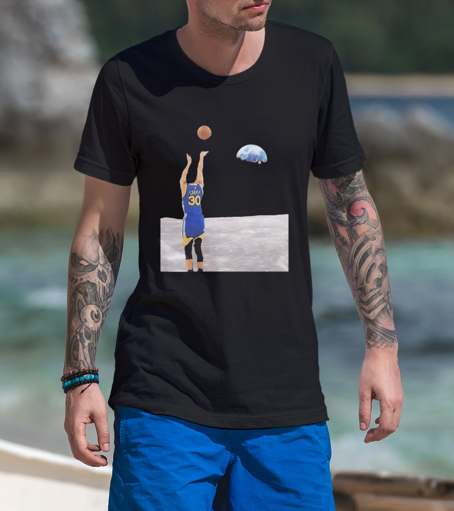 Stephen Curry 30 Shooting Basketball From Moon Earth View T-Shirt