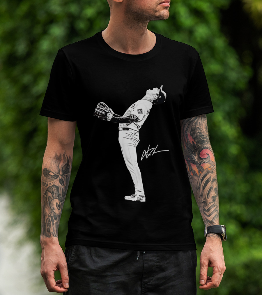 Yoshinobu Yamamoto Los Angeles Dodgers 2026 Player Action Pose T-Shirt