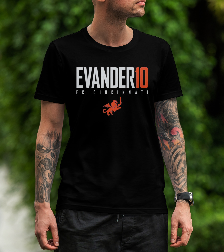 Evander 10 FC Cincinnati Lion Winged Sword T-Shirt