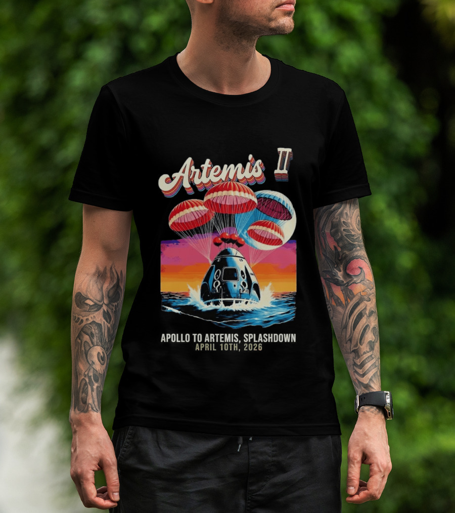 Artemis II Astronauts Splashdown Parachute Capsule Ocean T-Shirt