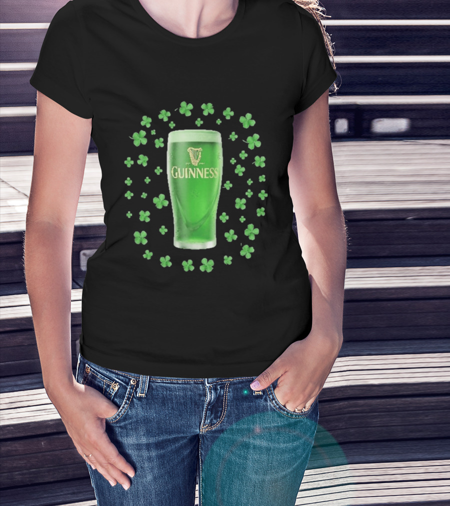 Guinness Pint With Shamrocks St Patrick's Day Celebration T-Shirt