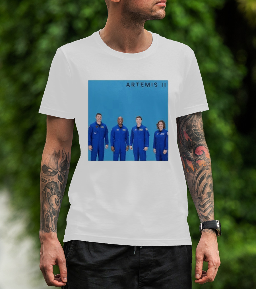 NASA Artemis II Crew Astronauts In Blue Flight Suits Mission Patch T-Shirt