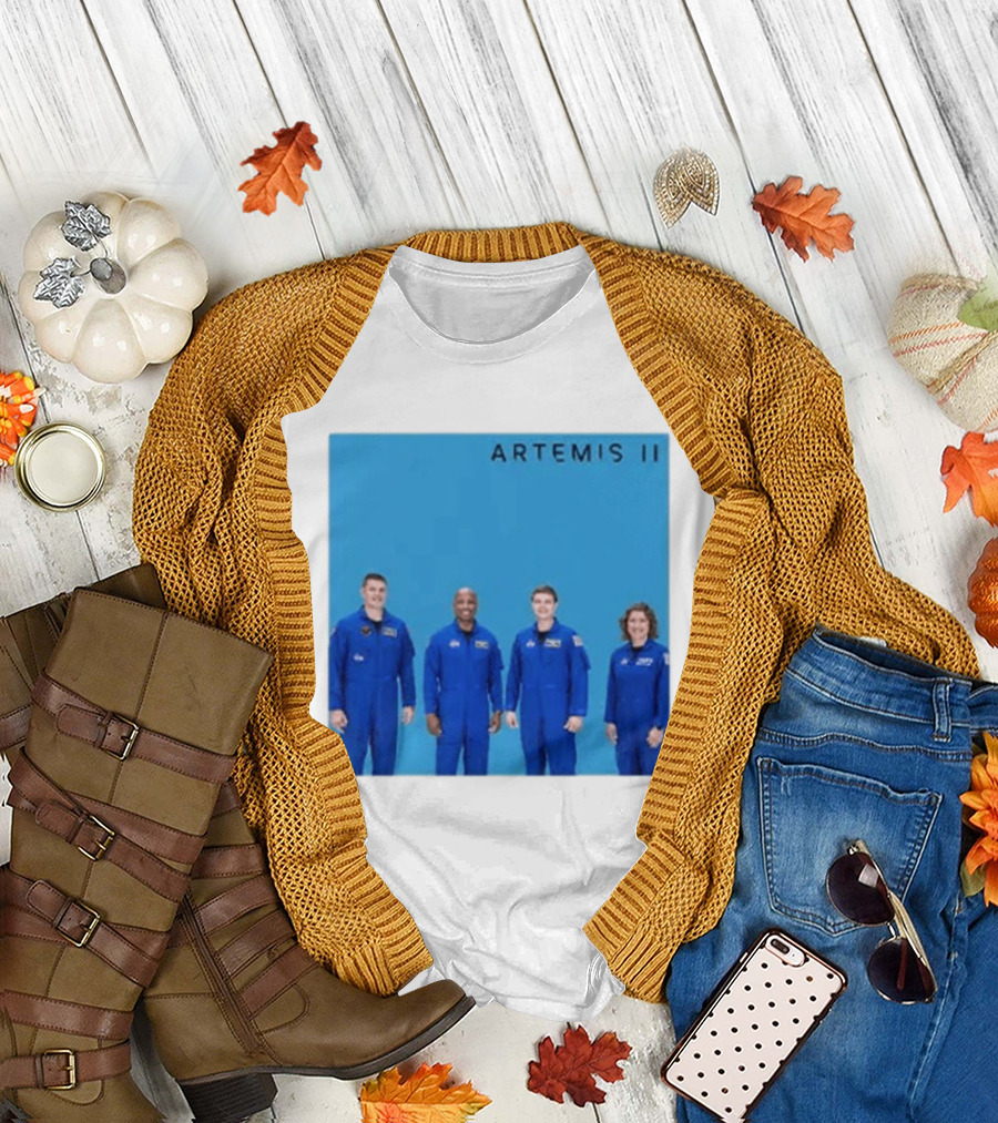 NASA Artemis II Crew Astronauts in Blue Flight Suits Mission Patch T-Shirt