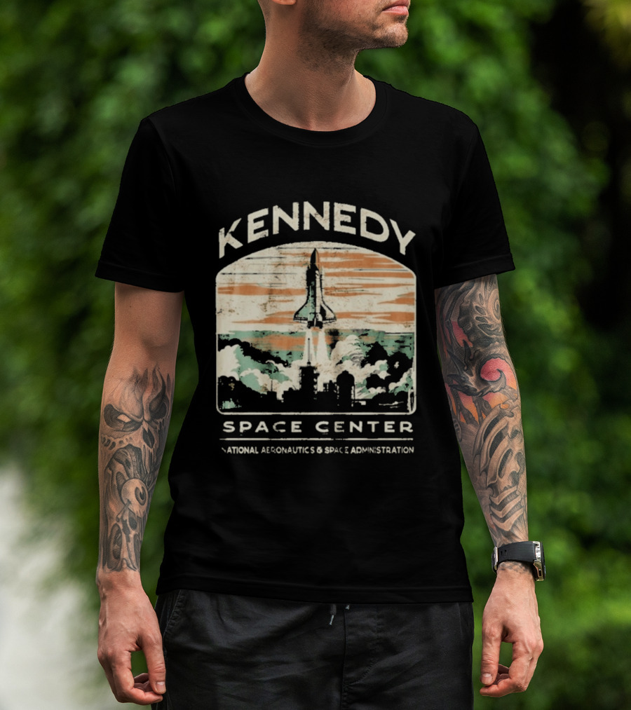 Kennedy Space Center Shuttle Launch NASA Vintage National Aeronautics And Space Administration T-Shirt