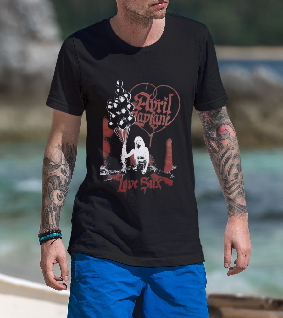 Avril Lavigne Love Sux Heart Balloon T-Shirt