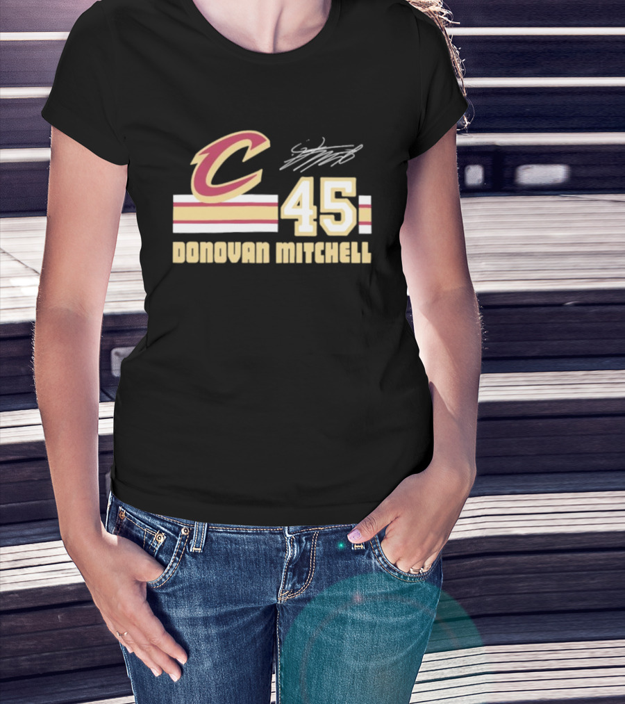Cleveland Cavaliers Donovan Mitchell 45 Signature NBA T-Shirt