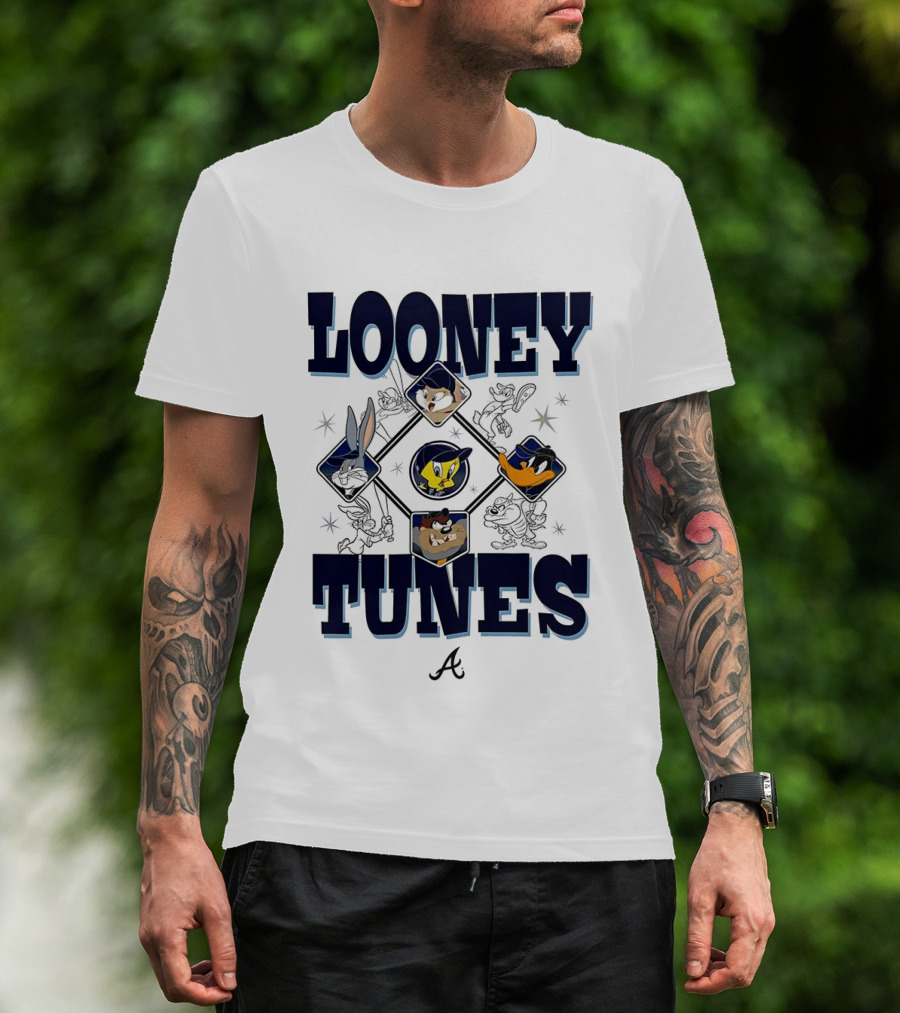 Looney Tunes Atlanta Braves Baseball Diamond Cartoon Characters T-Shirt