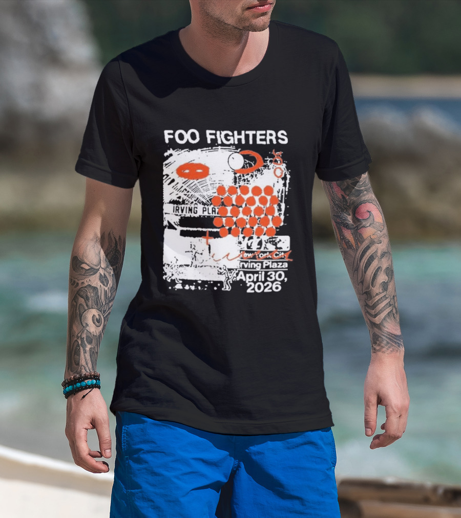 Foo Fighters April 30 New York 2026 Red Dots Abstract T-Shirt