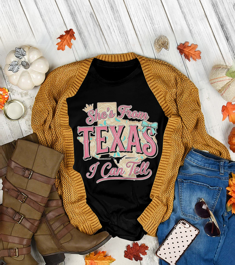 She's From Texas I Can Tell Texas Map Crown Bow T-Shirt