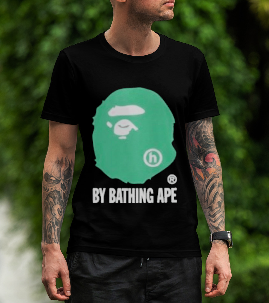 Bape A Bathing Ape Green Big Ape Head Hologram By Bathing Ape And Bapesta Trucker Hat Set 2026 T-Shirt