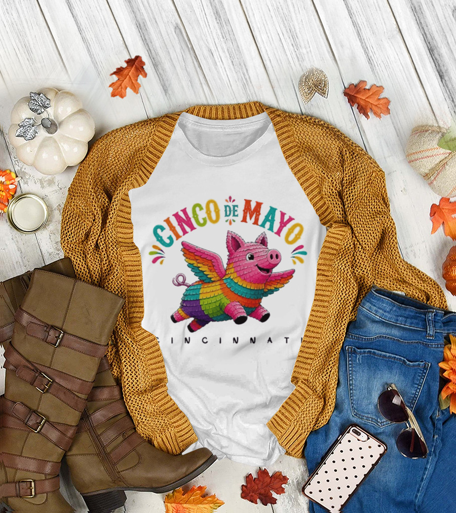 Cinco de Mayo Flying Pig Piñata Cincinnati T-Shirt