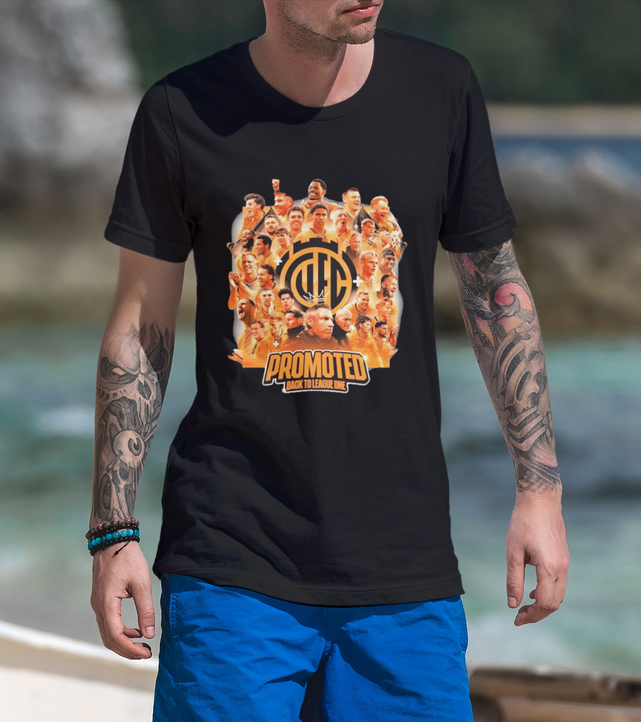 Cambridge United FC Promoted Back To League One 2026 Team Celebration Montage T-Shirt