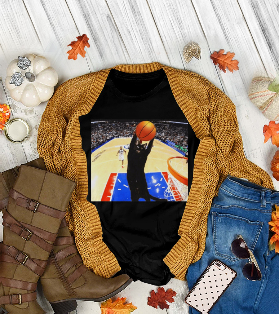 Jarrett Allen Cat Dunking Basketball on Court T-Shirt