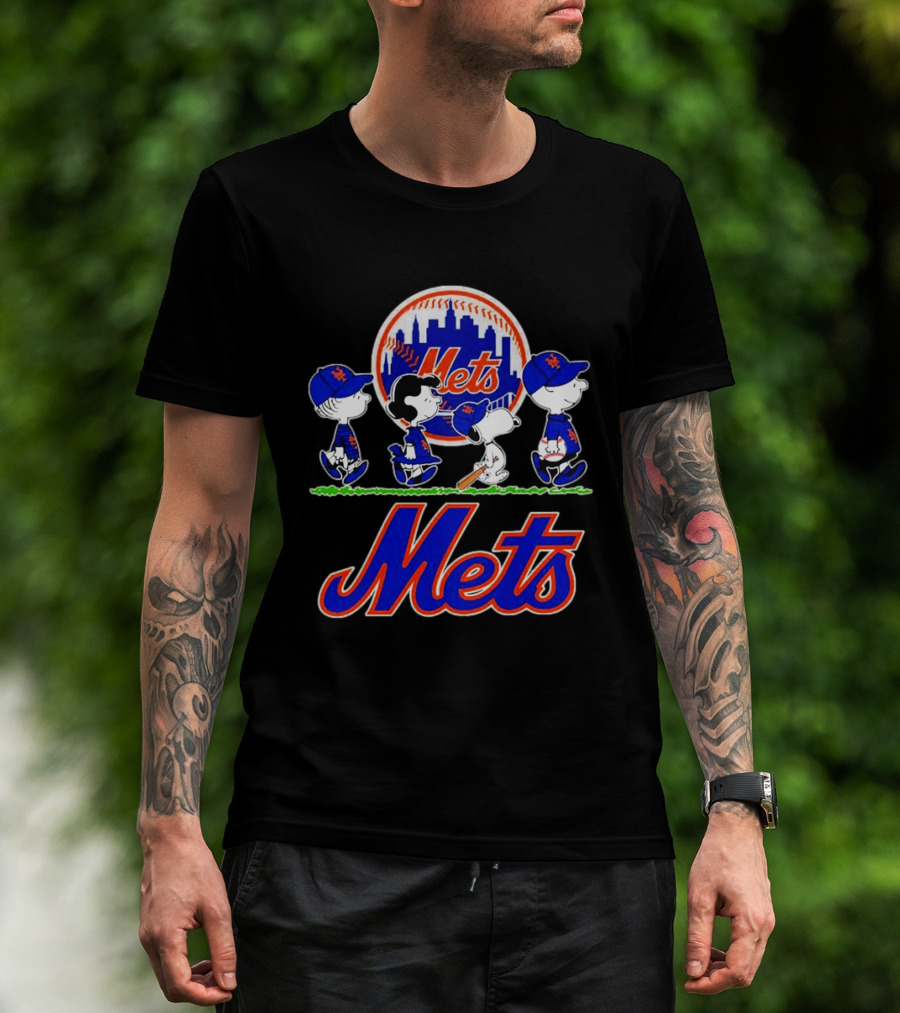 New York Mets Peanuts Abbey Road 2026 Charlie Brown Snoopy Lucy Linus T-Shirt
