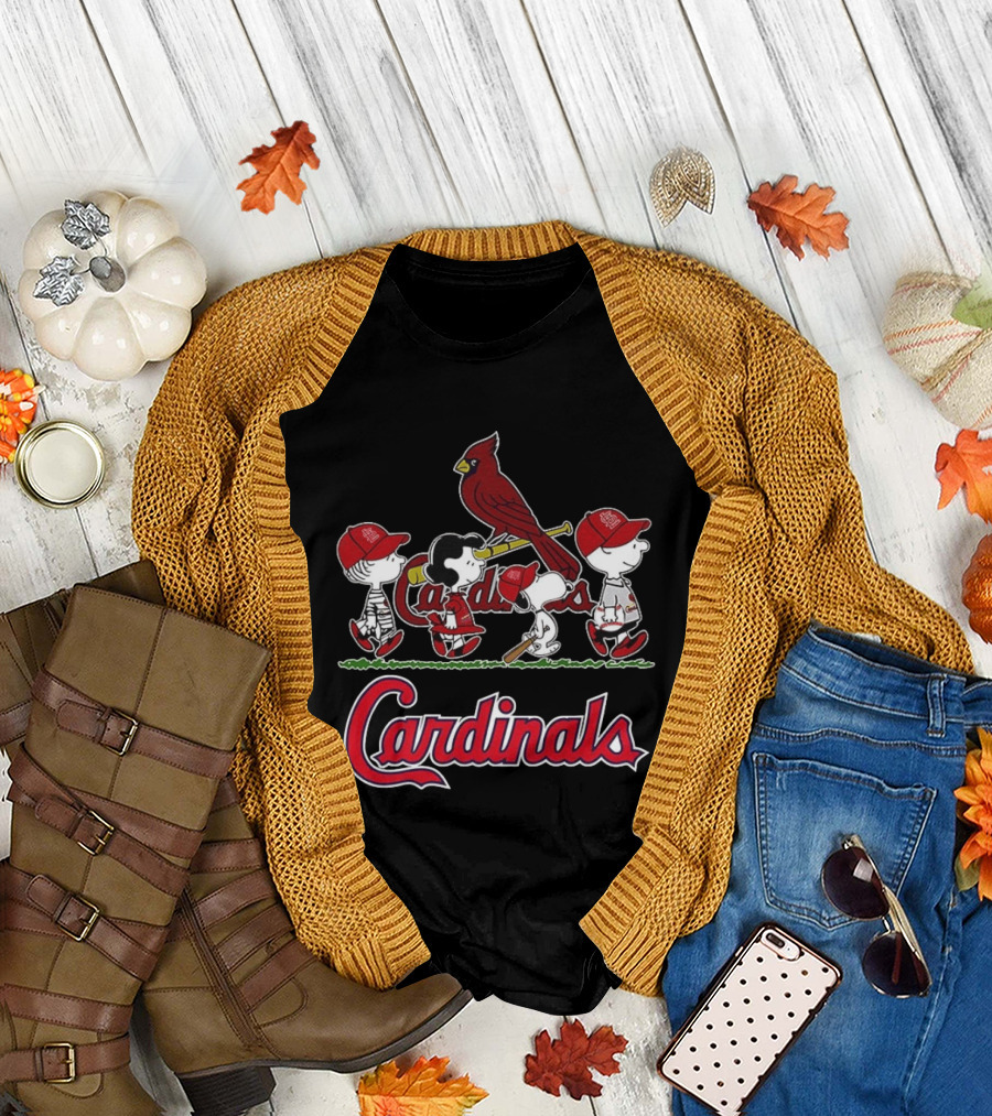 St. Louis Cardinals Peanuts Snoopy Charlie Brown Lucy Baseball T-Shirt