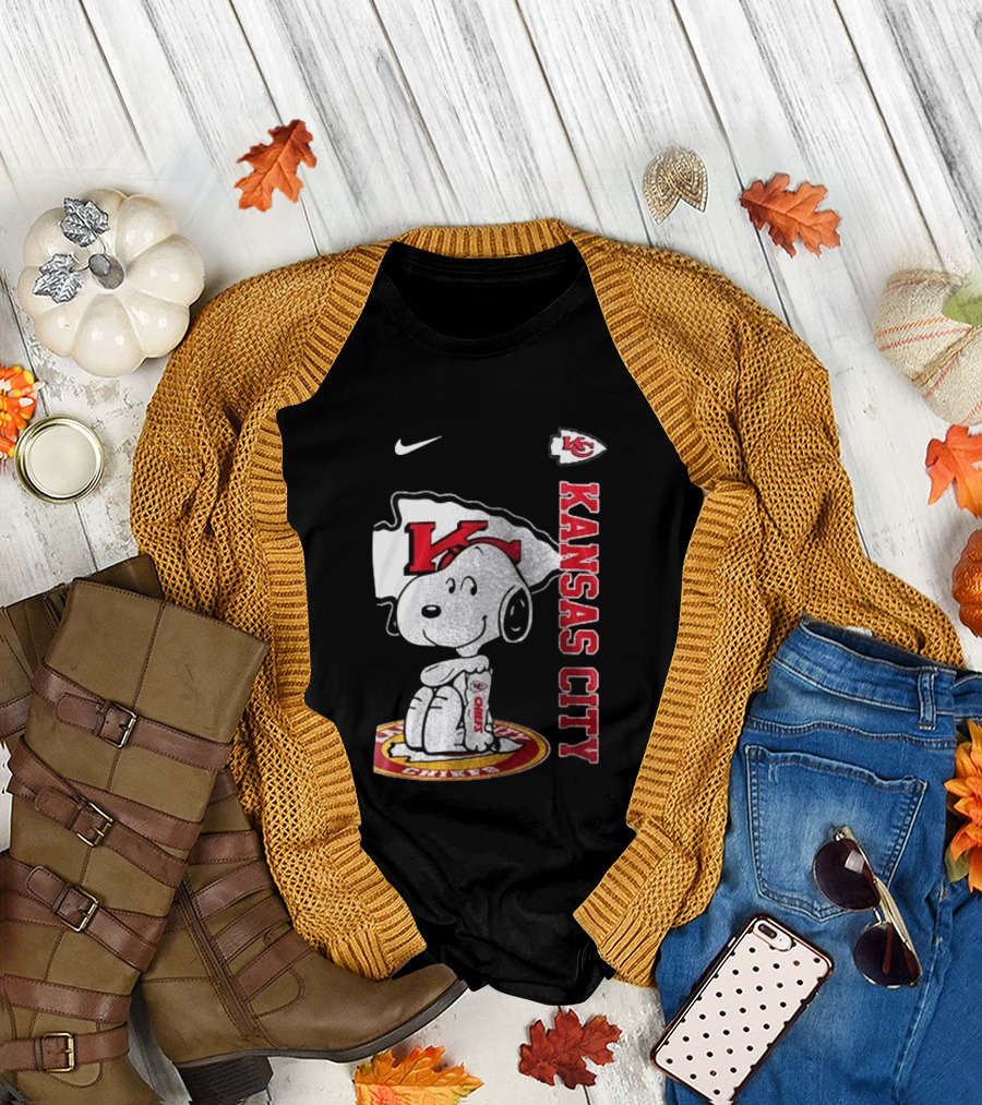 Kansas City Chiefs Snoopy Yes I'm Old Thank You for the Memories T-Shirt