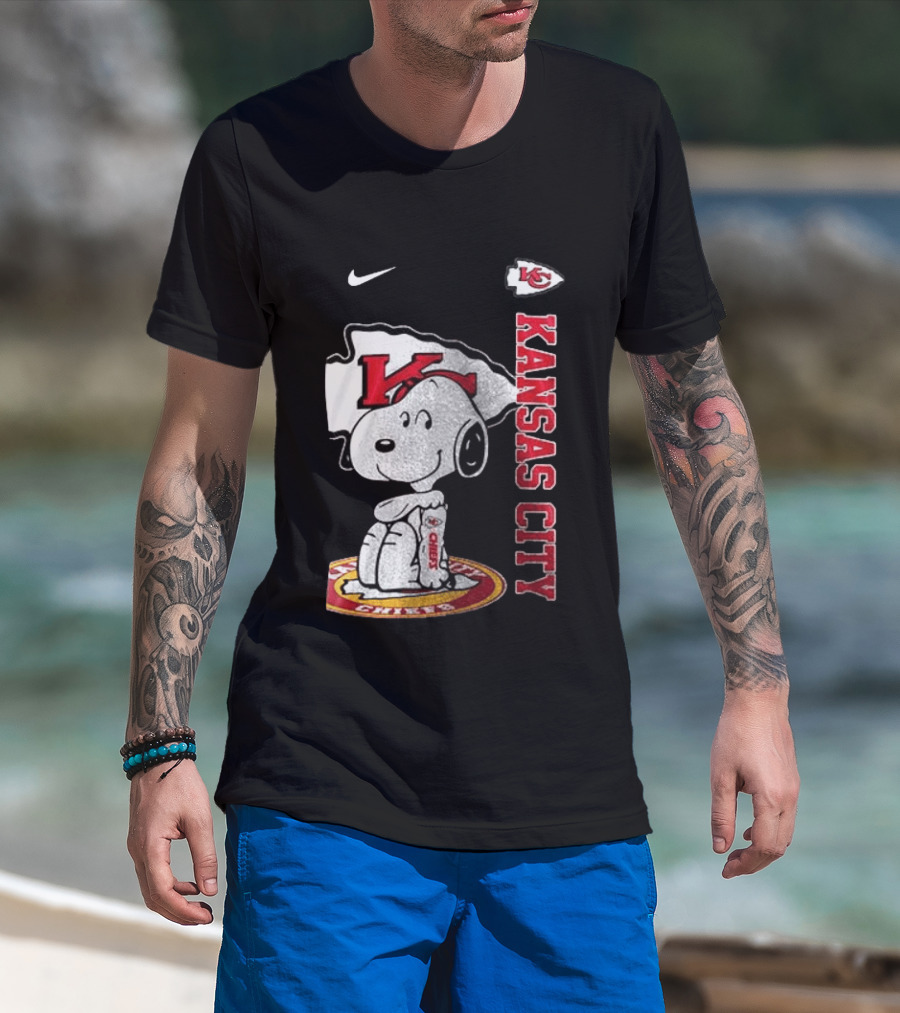 Kansas City Chiefs Snoopy Yes I'm Old Thank You For The Memories T-Shirt