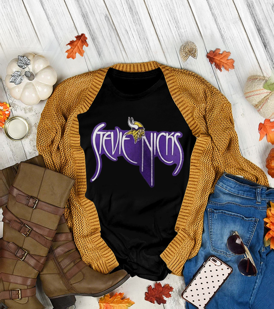 Minnesota Vikings Stevie Nicks Don't Be a Lady T-Shirt