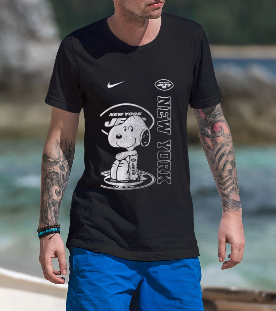 New York Jets Snoopy Yes I'm Old Thank You For The Memories T-Shirt
