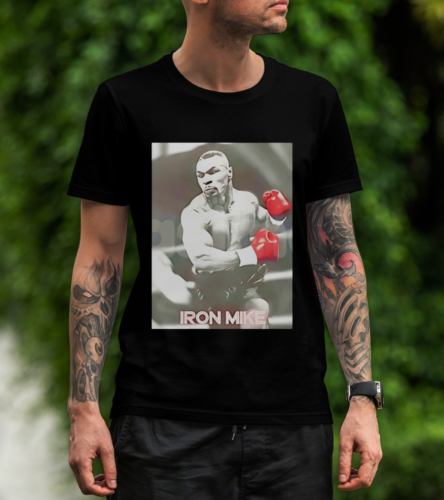 Boxing Legend Iron Mike Tyson Vintage Style Red Gloves T-Shirt