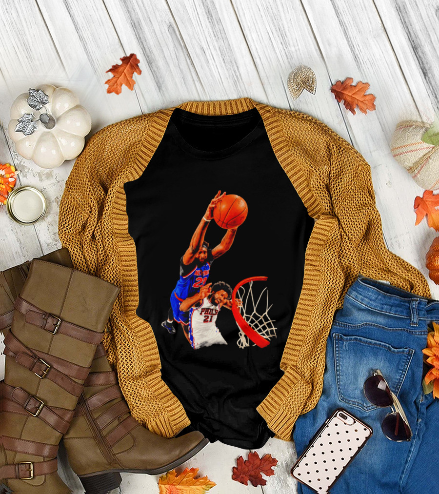 New York Knicks Mitchell Robinson Dunking on Philadelphia 2026 T-Shirt