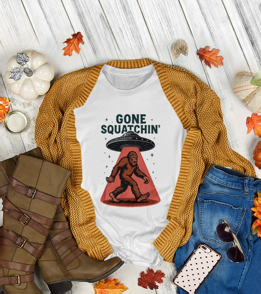 Gone Squatchin' Bigfoot Sasquatch UFO Abduction Beam T-Shirt