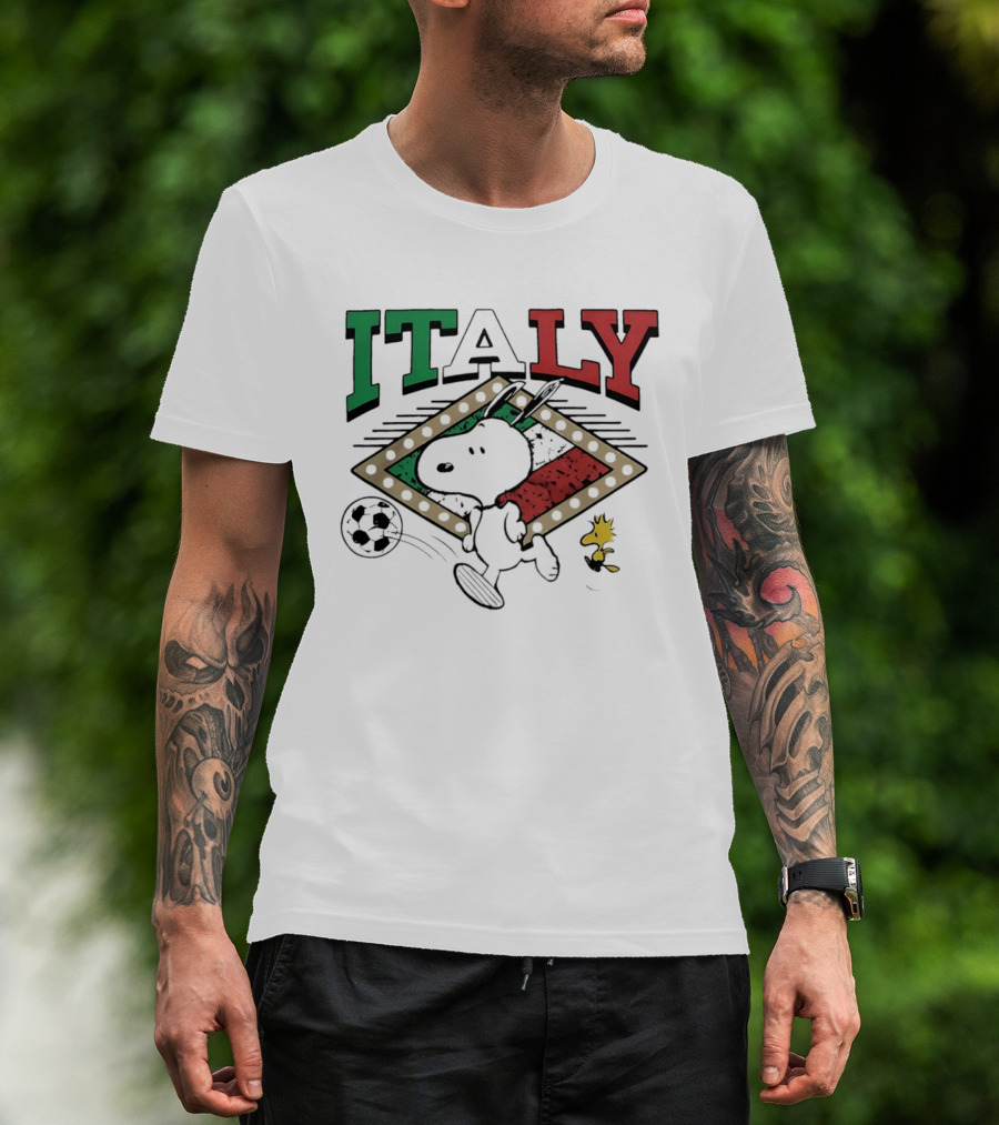 Italy Snoopy Woodstock Peanuts Soccer Team T-Shirt