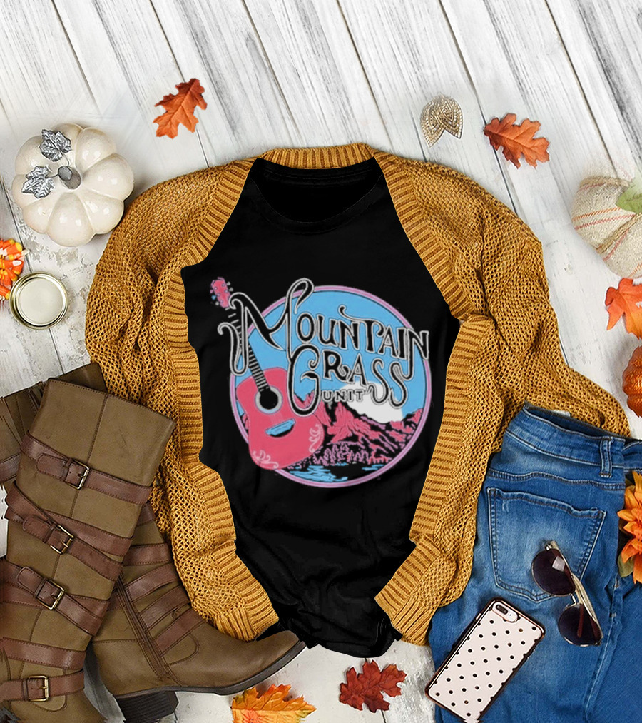 Mountain Grass Guitar Circle T-Shirt