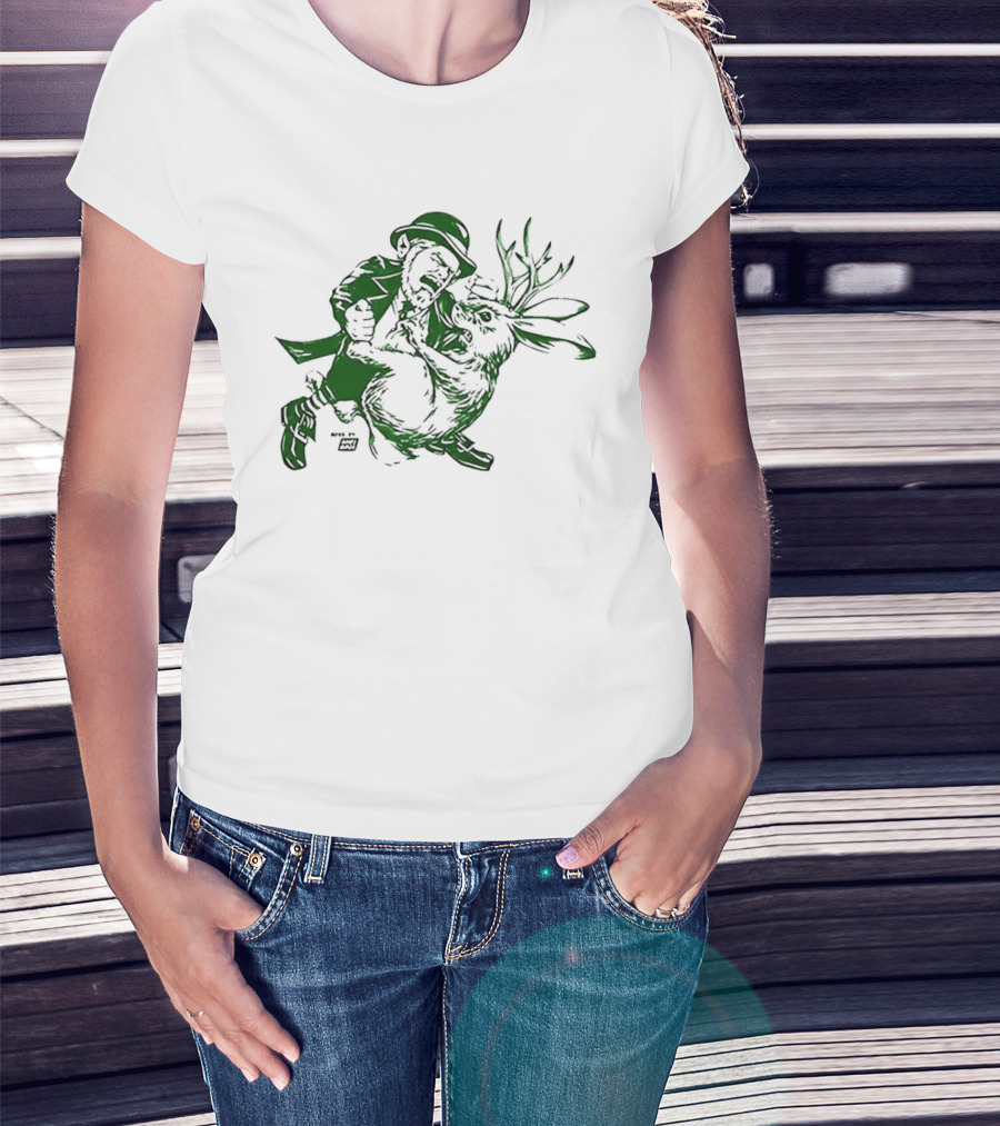 It's Always Sunny Charlie Kelly Leprechaun Versus Jackelope Iconic Character Battle T-Shirt