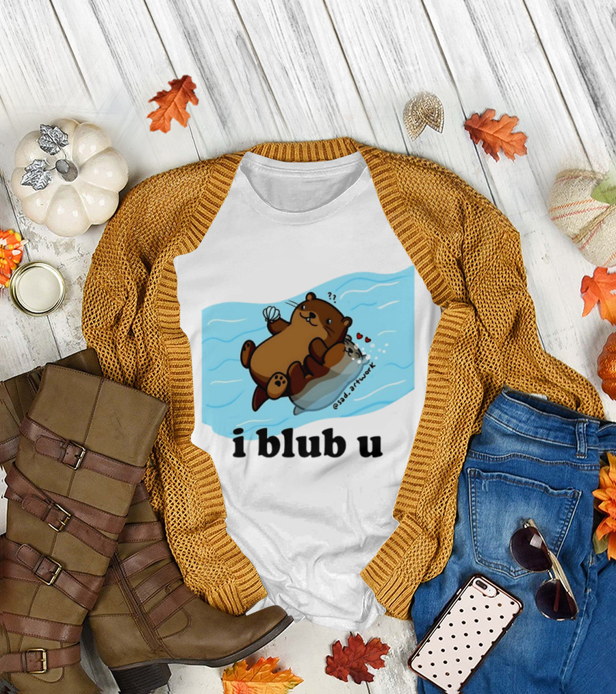 Cute Sea Otters I Blub U Love With Hearts And Shells T-Shirt