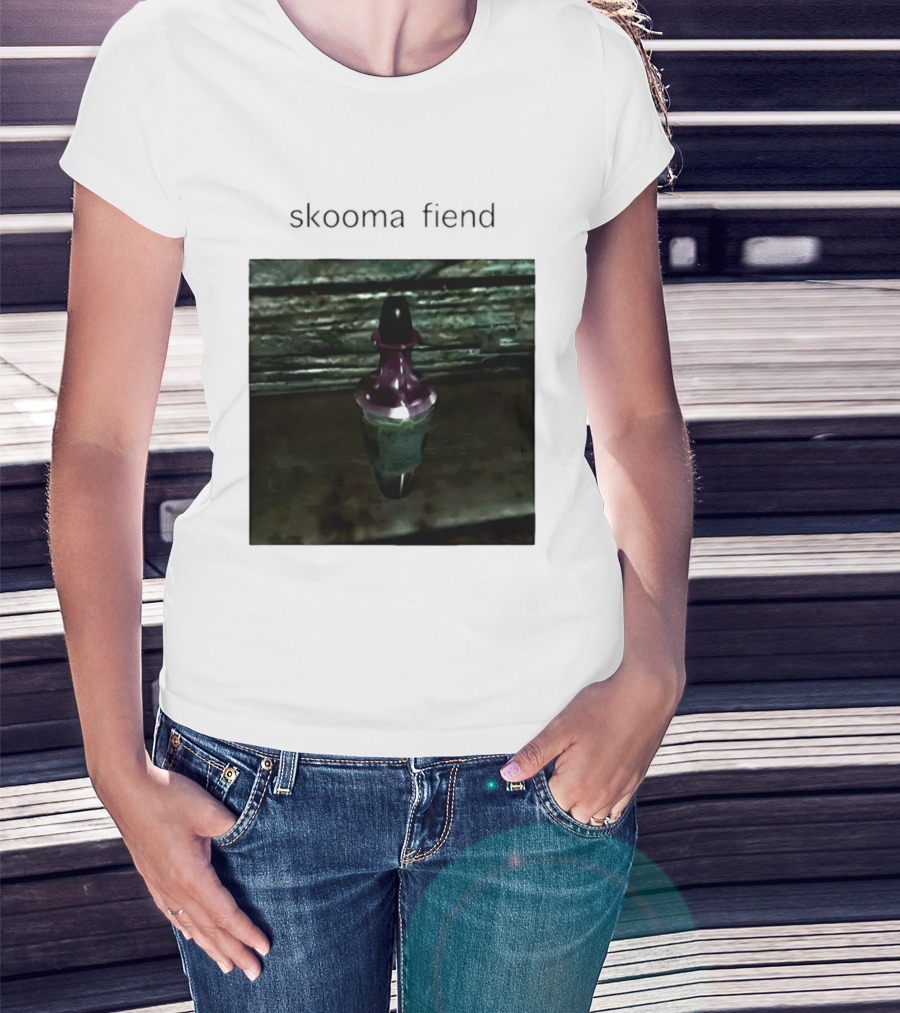 Skooma Fiend Skyrim Potion Character Reference T-Shirt