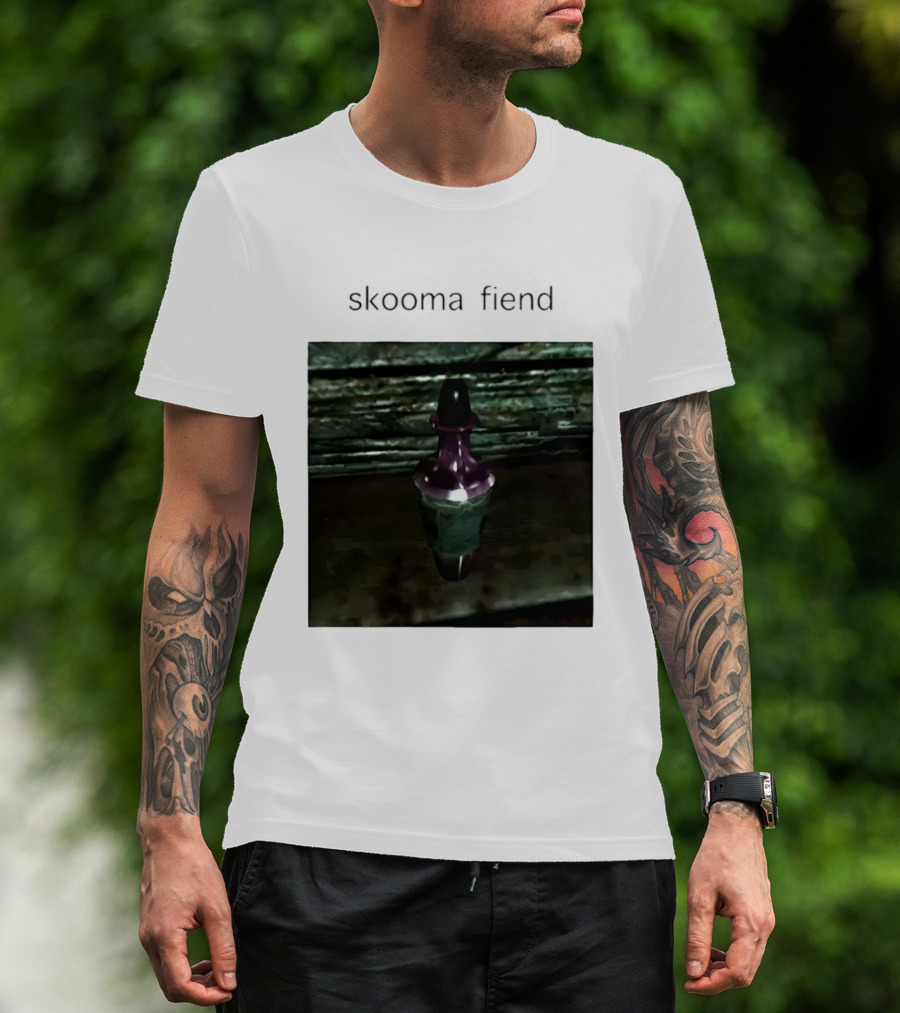 Skooma Fiend Skyrim Potion Character Reference T-Shirt
