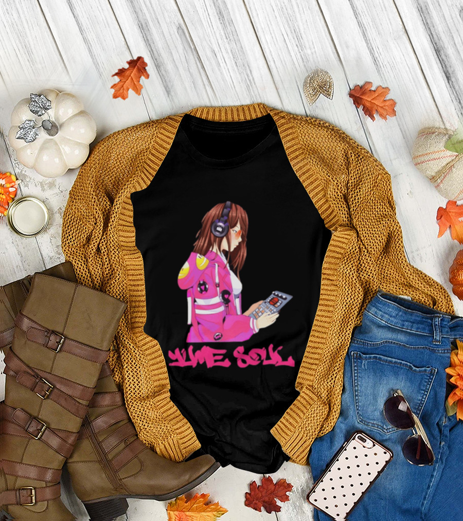 Yume Soul Anime Girl with Headphones and Game Controller T-Shirt